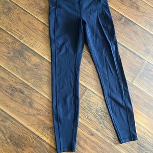 Lululemon Leggings / size 8. / new